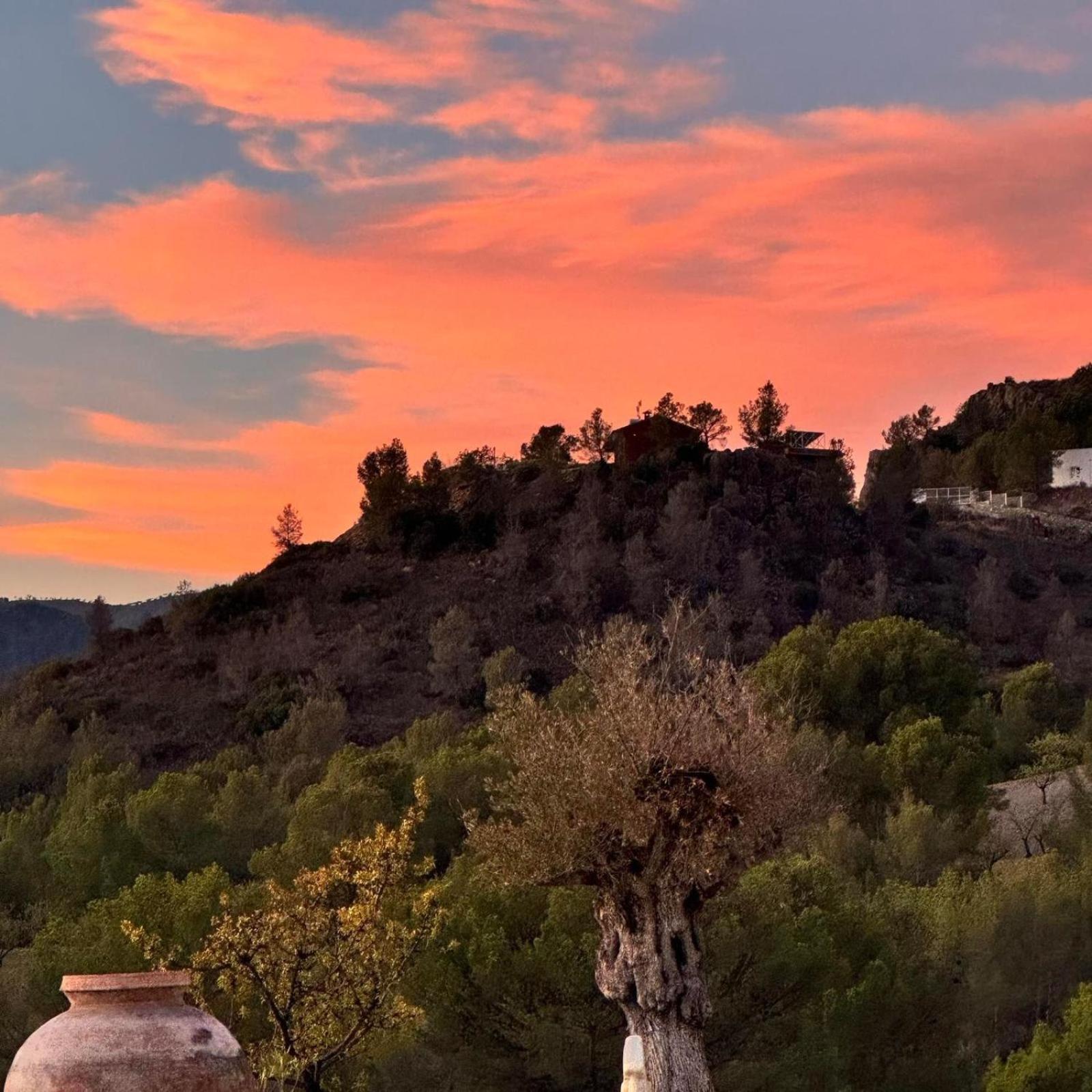 Casa Lamberdina Bed & Breakfast Fuensanta  Bagian luar foto